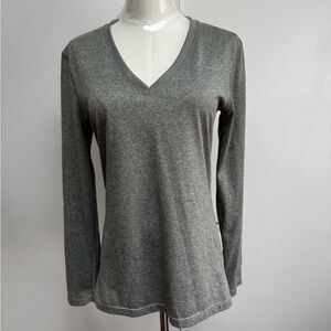 Nike Heather Gray Long Sleeve V-Neck Top